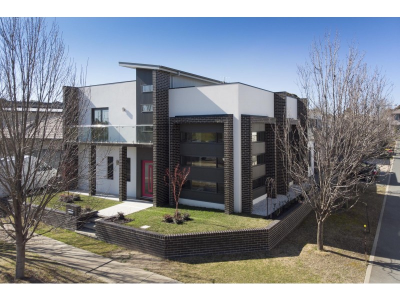 6 Chiesa Street, Forde ACT 2914