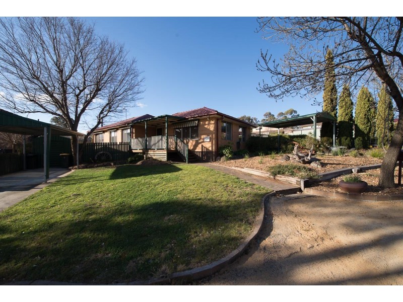 5 Kinalung Place, Giralang ACT 2617