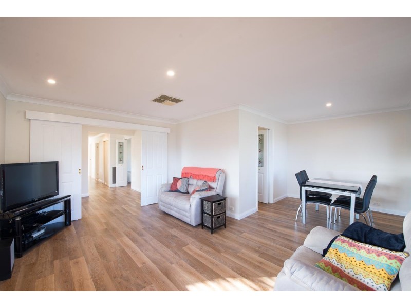 5 Kinalung Place, Giralang ACT 2617