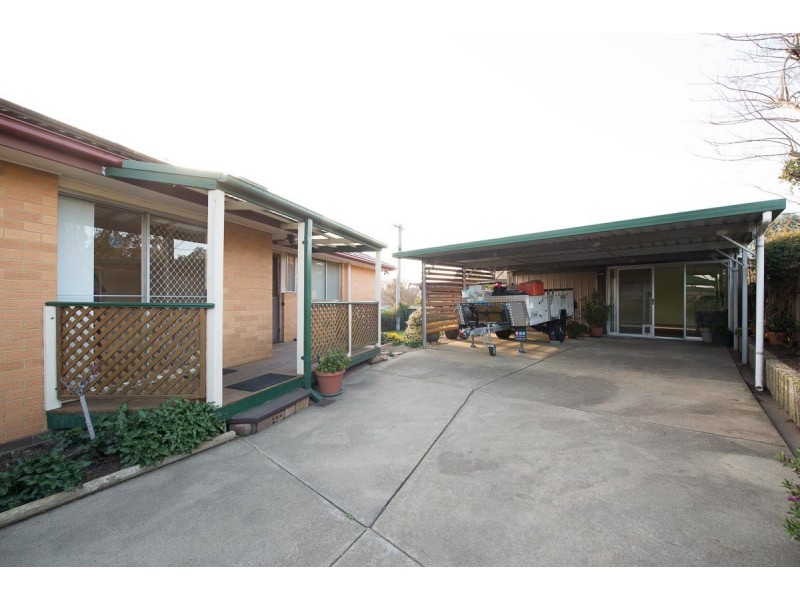 5 Kinalung Place, Giralang ACT 2617