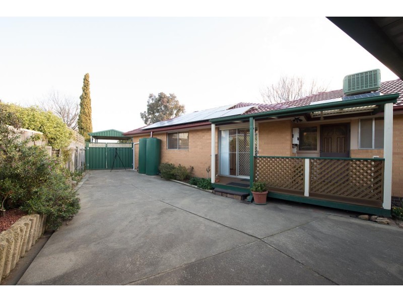 5 Kinalung Place, Giralang ACT 2617