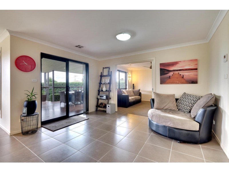 7 Sax Place, Macgregor ACT 2615