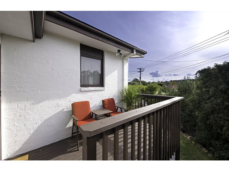 6 Backhouse Street, Latham ACT 2615