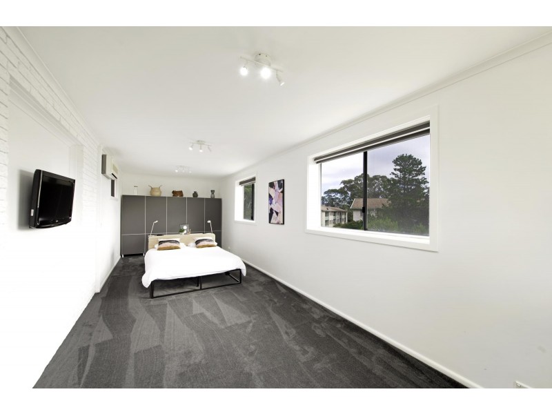 57 Williamson Street, Holder ACT 2611