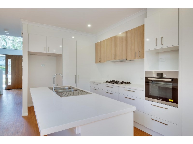 2/106 Mawson Drive, Mawson ACT 2607