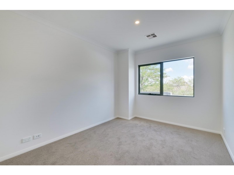 2/106 Mawson Drive, Mawson ACT 2607
