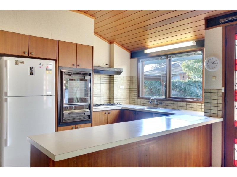 9 Sewell Place, Macgregor ACT 2615