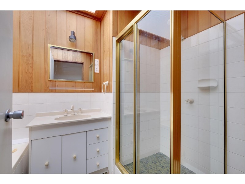9 Sewell Place, Macgregor ACT 2615