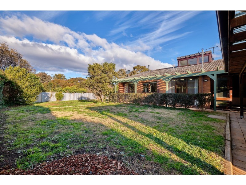 9 Sewell Place, Macgregor ACT 2615