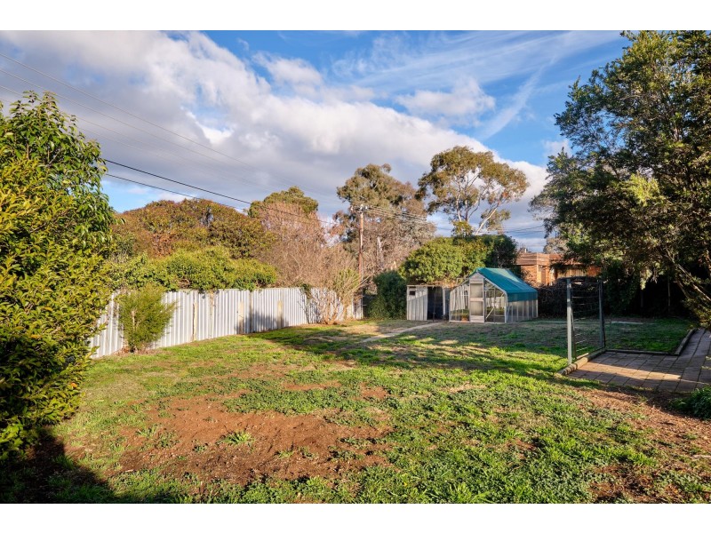 9 Sewell Place, Macgregor ACT 2615