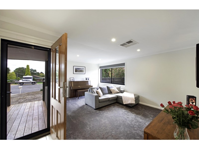 5 Cusack Place, Fraser ACT 2615
