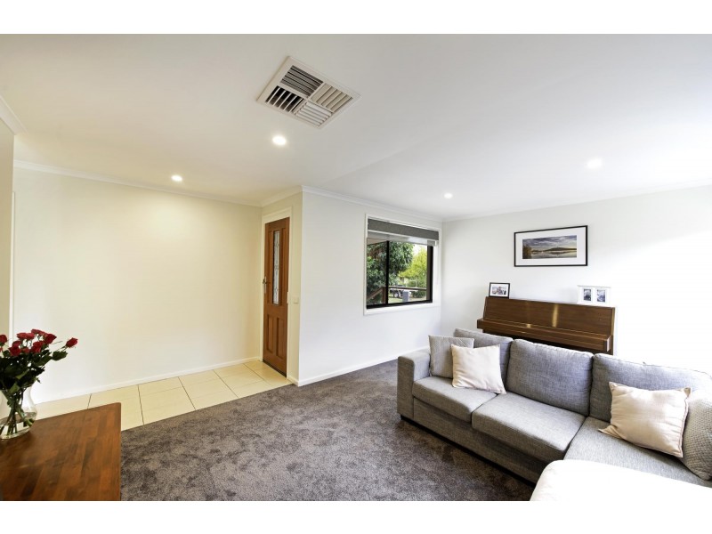 5 Cusack Place, Fraser ACT 2615