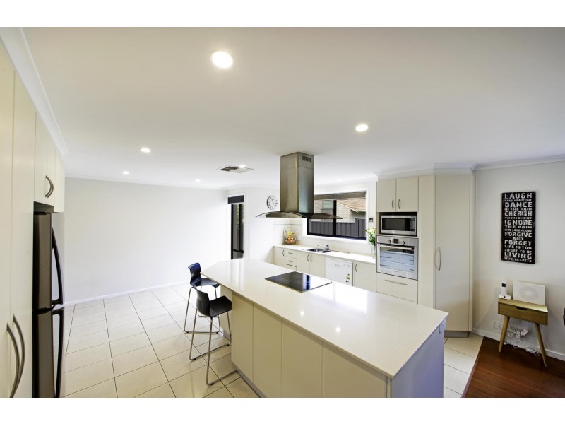 5 Cusack Place, Fraser ACT 2615