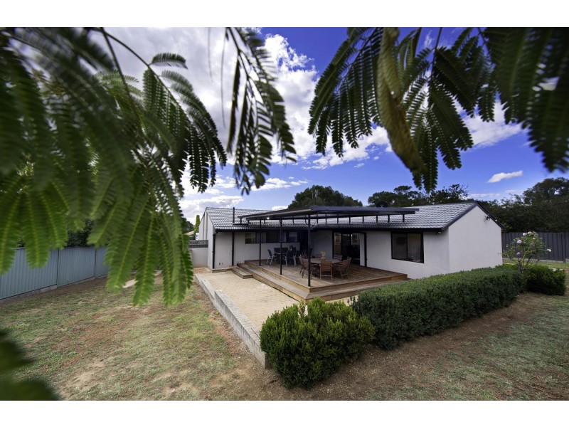 5 Cusack Place, Fraser ACT 2615