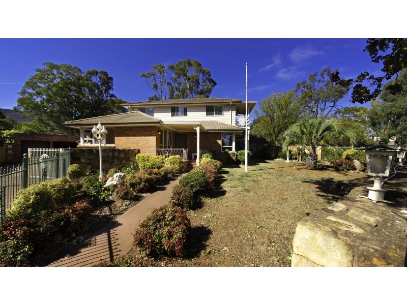 5 Peden Place, Watson ACT 2602
