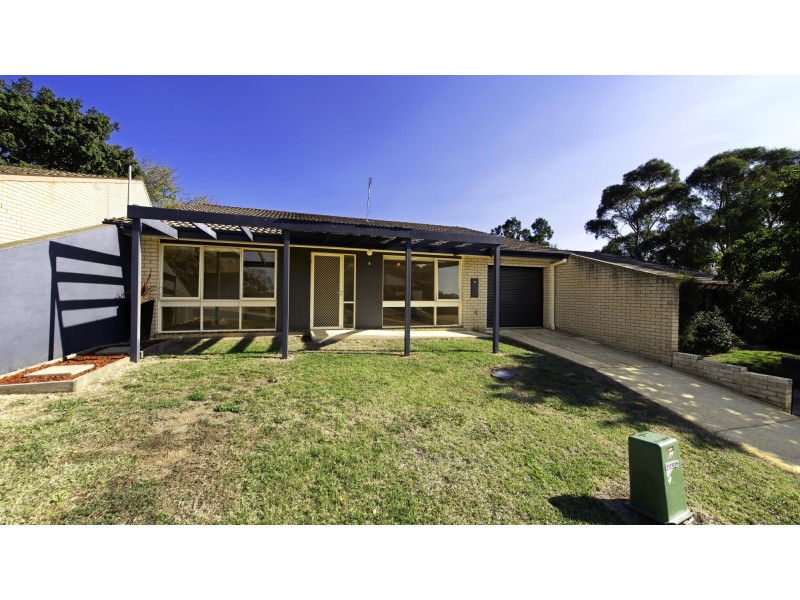 4 Brownlow Place, Holt ACT 2615