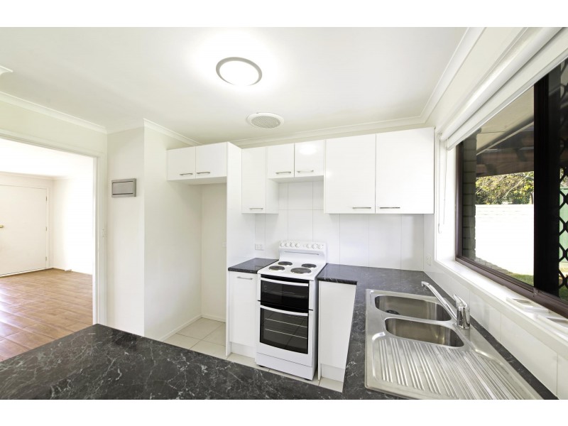 4 Brownlow Place, Holt ACT 2615
