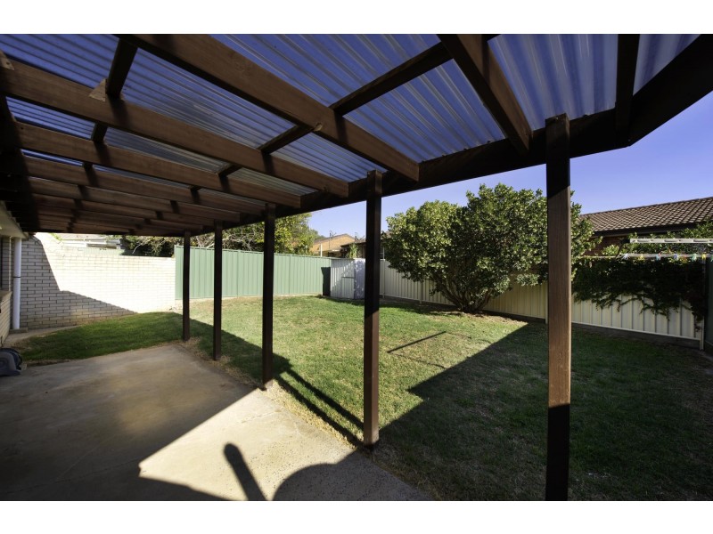 4 Brownlow Place, Holt ACT 2615