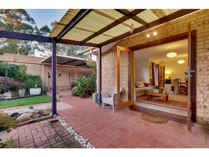 11 Kilburn Close, Dunlop ACT 2615