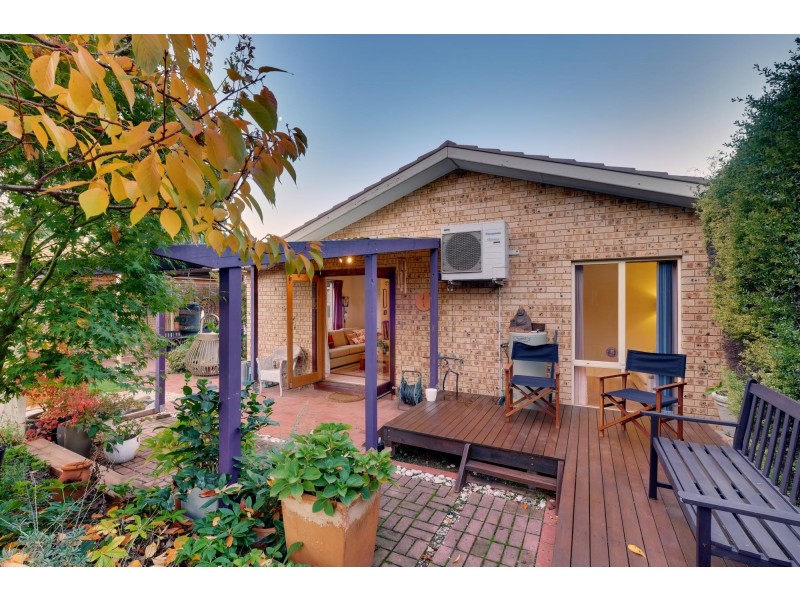11 Kilburn Close, Dunlop ACT 2615