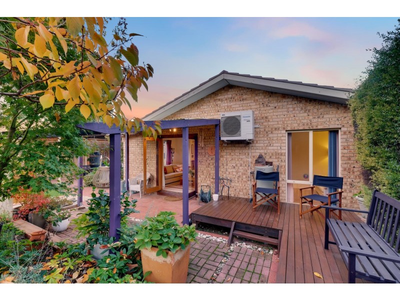 11 Kilburn Close, Dunlop ACT 2615