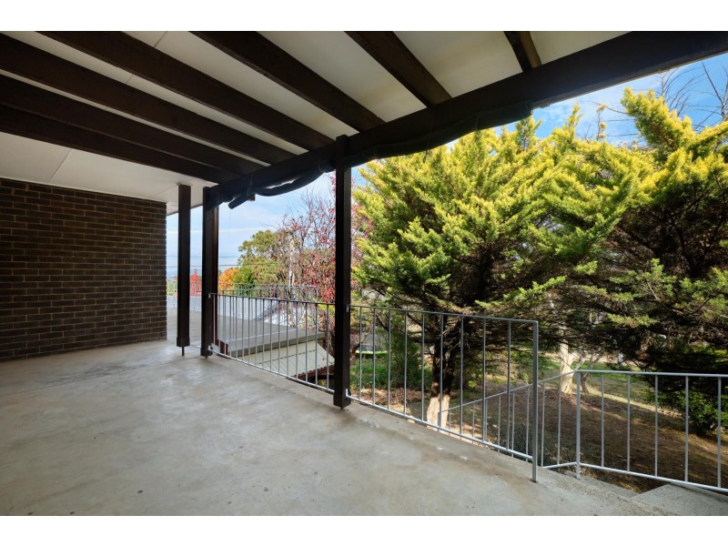 27 Sampson Close, Melba ACT 2615