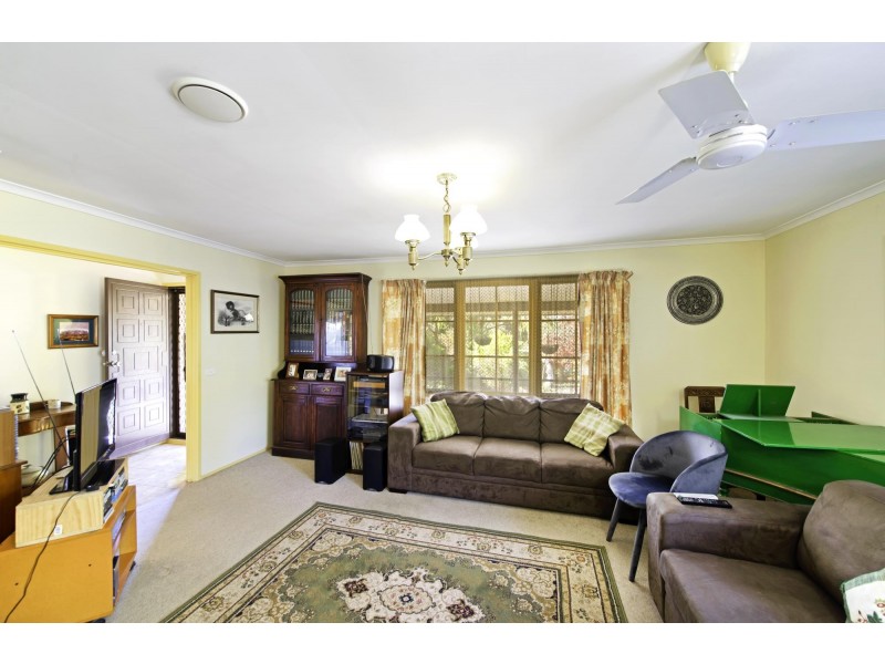 25 Handcock Crescent, Macgregor ACT 2615