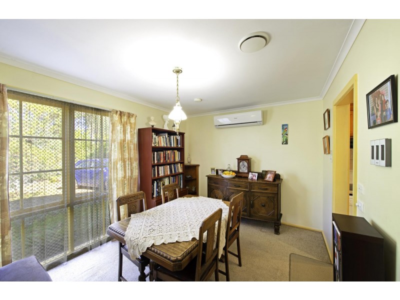 25 Handcock Crescent, Macgregor ACT 2615