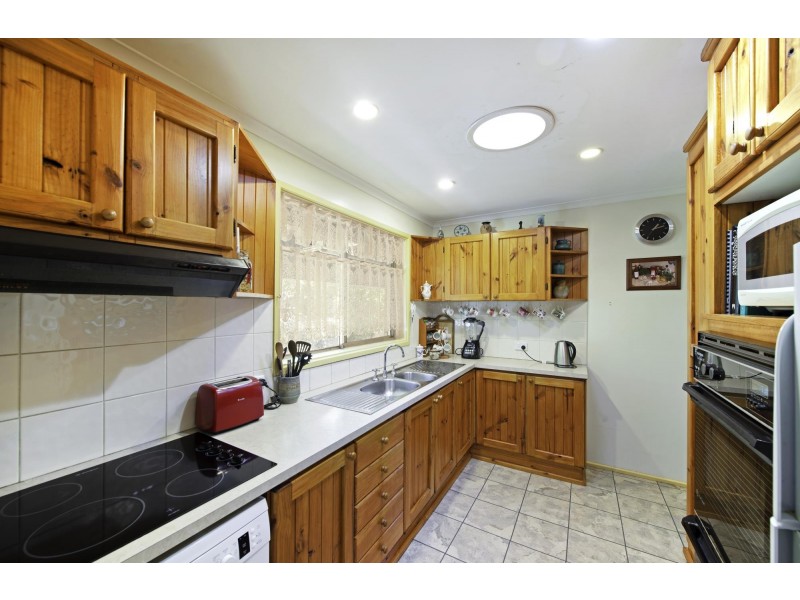 25 Handcock Crescent, Macgregor ACT 2615