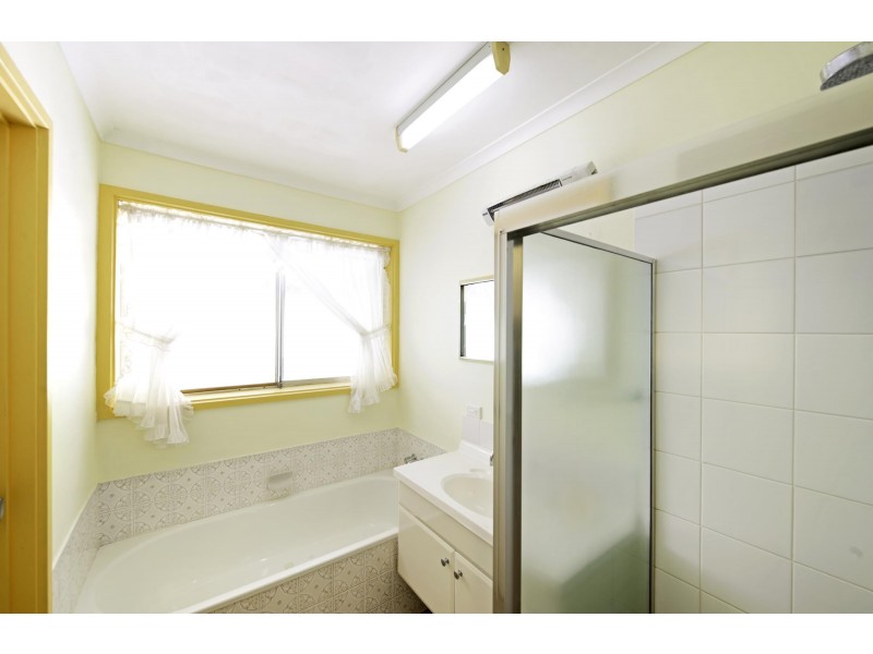 25 Handcock Crescent, Macgregor ACT 2615