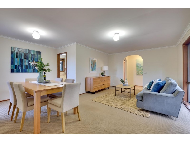 4 Mcarthur Place, Latham ACT 2615