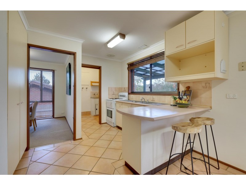 4 Mcarthur Place, Latham ACT 2615