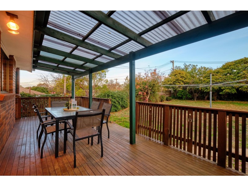 4 Mcarthur Place, Latham ACT 2615