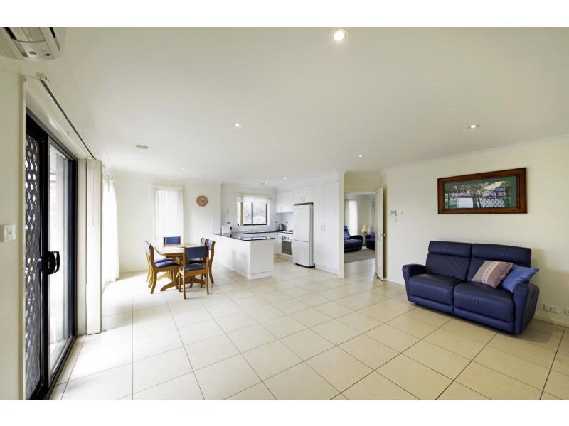 5/48 Siroset Close, Dunlop ACT 2615