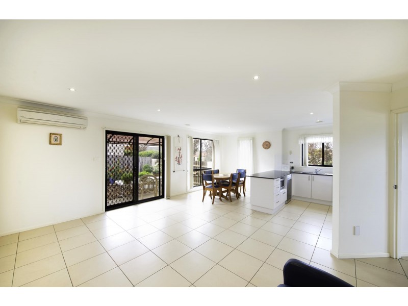 5/48 Siroset Close, Dunlop ACT 2615