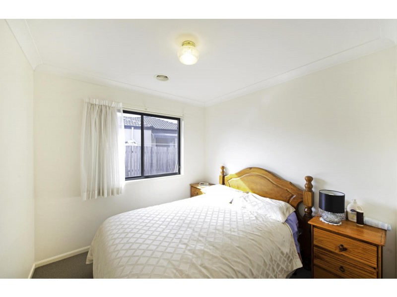 5/48 Siroset Close, Dunlop ACT 2615