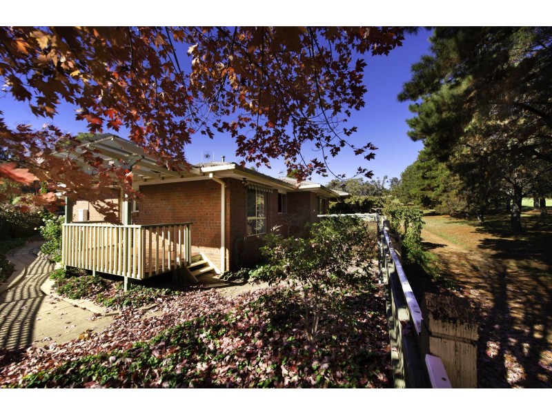 2/106 Britten Jones Drive, Holt ACT 2615