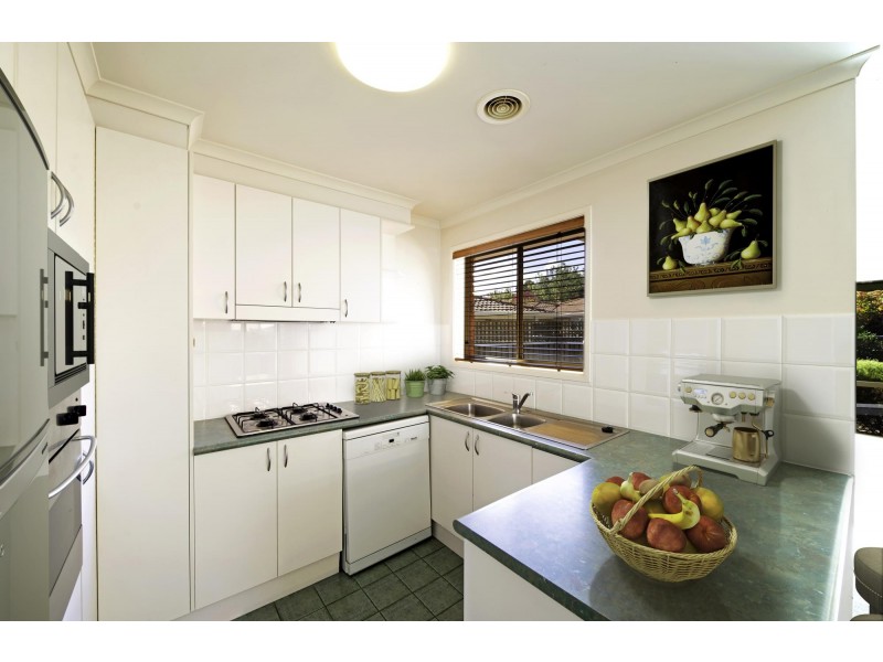 2/106 Britten Jones Drive, Holt ACT 2615