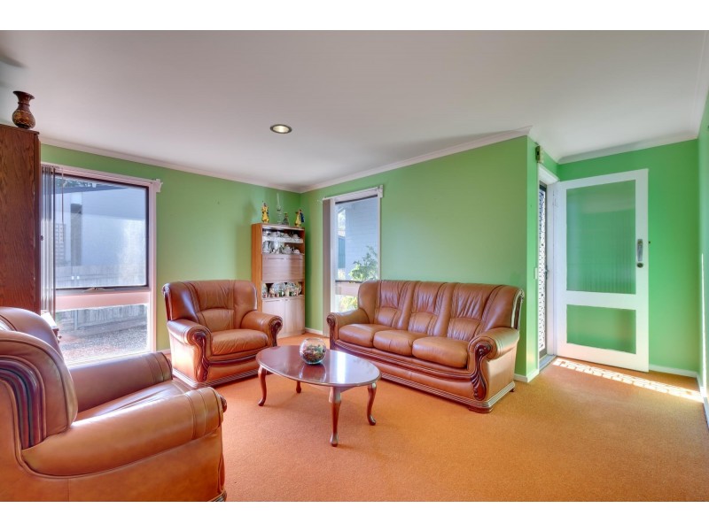 11 Geeves Court, Charnwood ACT 2615