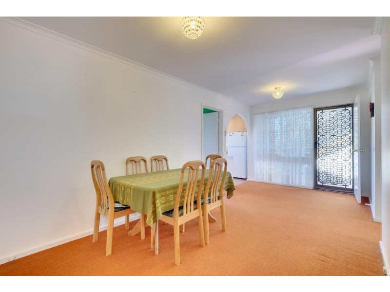 11 Geeves Court, Charnwood ACT 2615
