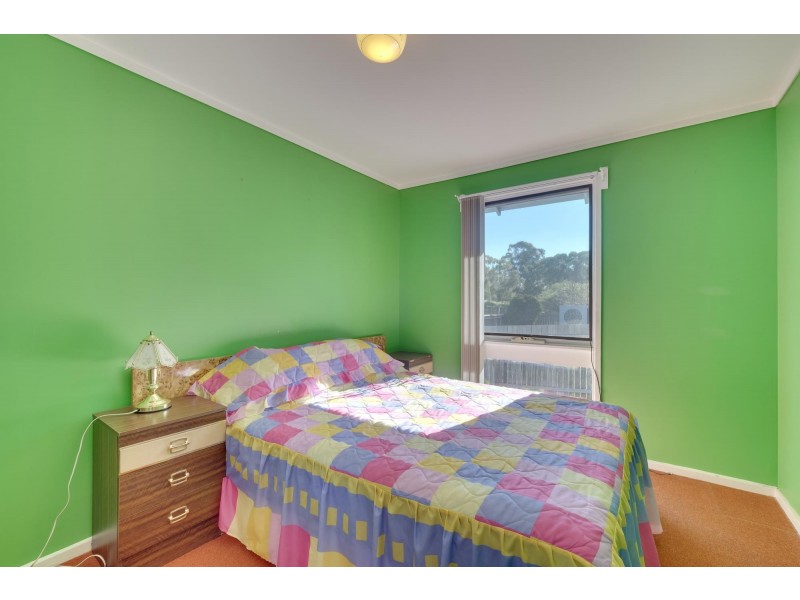 11 Geeves Court, Charnwood ACT 2615