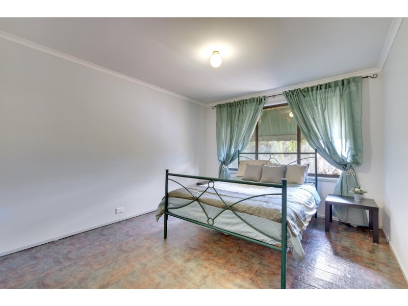 21 Macfarlan Place, Latham ACT 2615