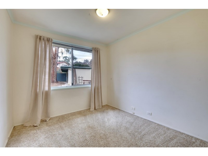 6 Swift Place, Macgregor ACT 2615
