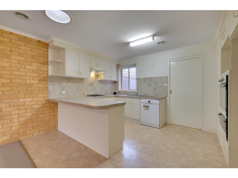 6 Thornhill Crescent, Dunlop ACT 2615