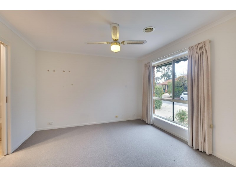 6 Thornhill Crescent, Dunlop ACT 2615