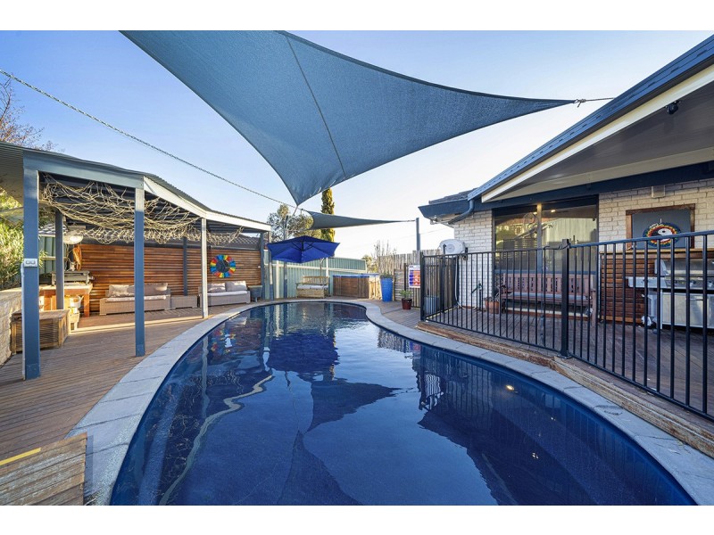 53 Baracchi Crescent, Giralang ACT 2617