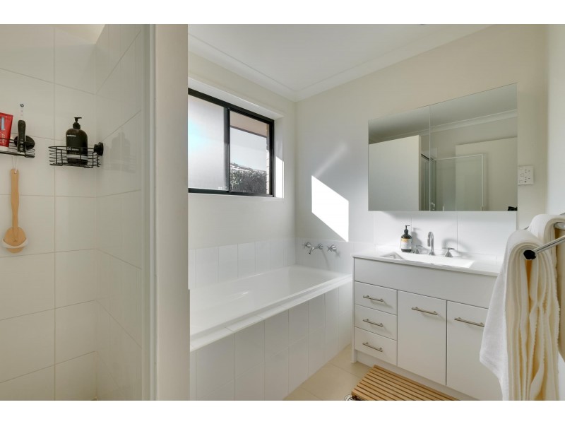 40 Clyde Finlay Street, Macgregor ACT 2615