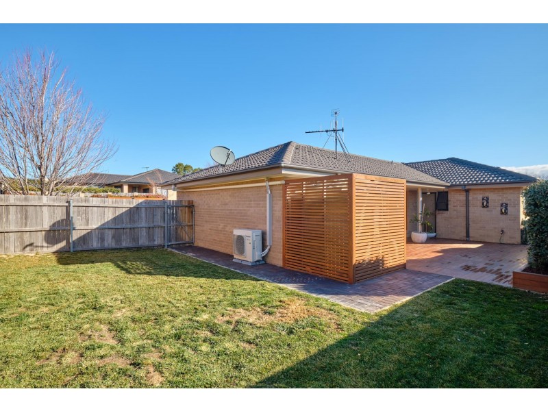 40 Clyde Finlay Street, Macgregor ACT 2615