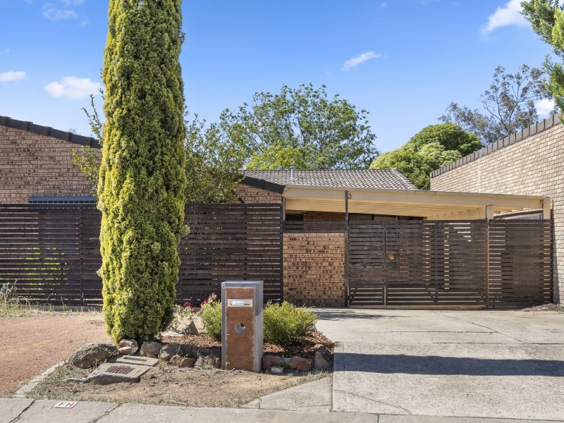 6 Moorehead Place, Latham ACT 2615