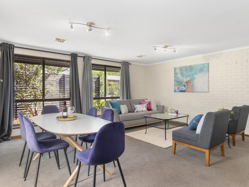 6 Moorehead Place, Latham ACT 2615